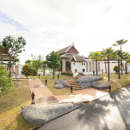 Thantara Resort Chiang Mai Exteriör bild